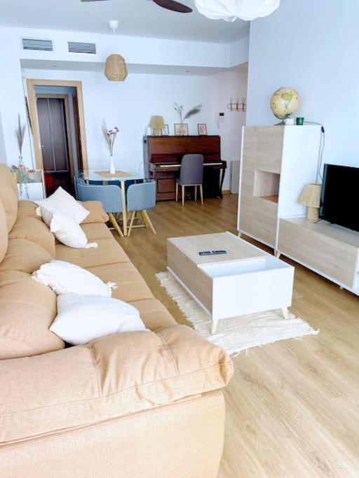 Apartment Casa Del Mar Luxury. Primera Linea De Playa Almeria