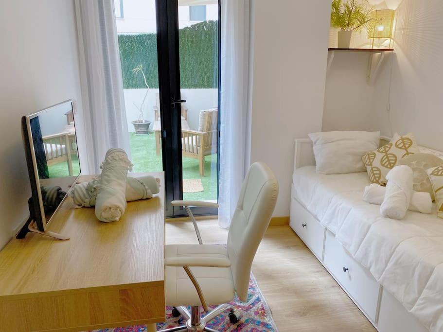 Apartment Casa Del Mar Luxury. Primera Linea De Playa Almeria