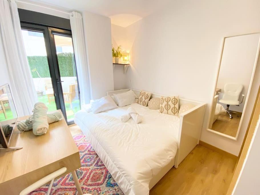 Apartment Casa Del Mar Luxury. Primera Linea De Playa Almeria